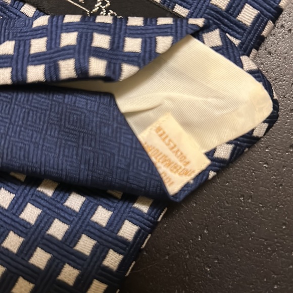 Vintage checkerboard Woolf Brothers woven polyester thick tie - Picture 5 of 6